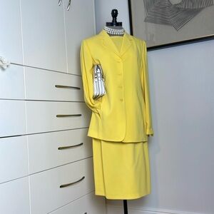 Linda Allard ELLEN TRACY Three piece yellow suit. Sz12